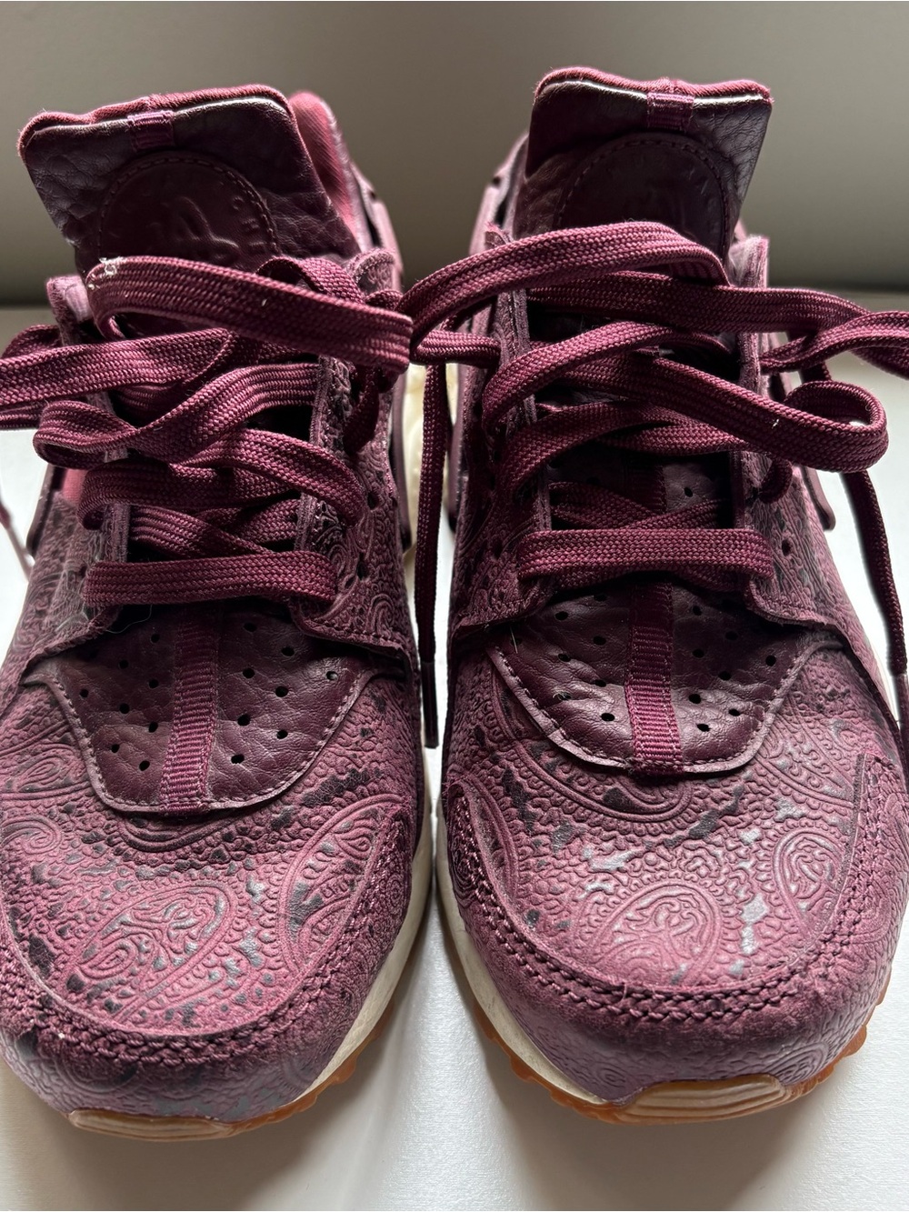 Nike Huarache Maroon Paisley-Embossed Women's shoes
